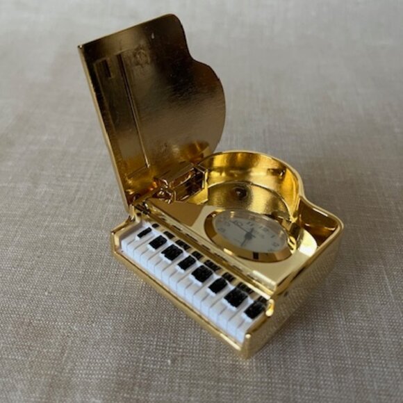 Miniature Piano Clock by Breeze Collection, Gift Idea - Picture 4 of 15